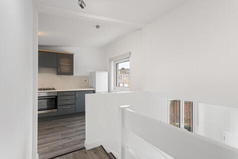 Whitelaw Drive, Bathgate photo 4