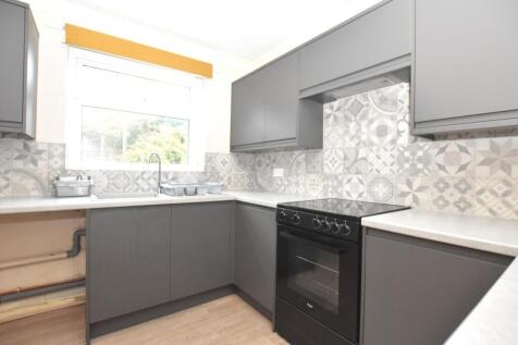 Kitchen 3.JPG