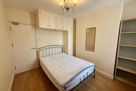Allensbank Road, Heath photo 4