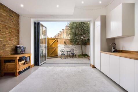 Kitchen/Patio