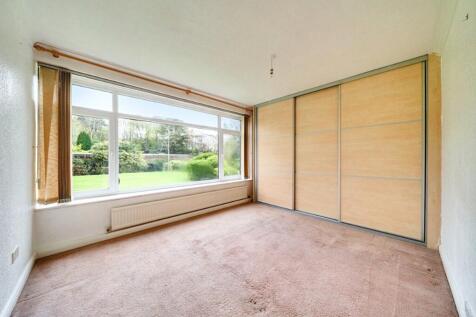 Withyholt Court, Charlton Kings, Cheltenham, GL53 photo 3