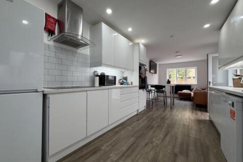 Call 02920 668585 to secure your viewing _1