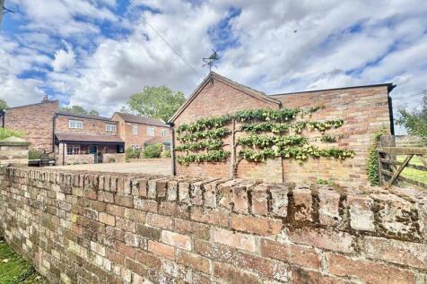Outer boundary with stables