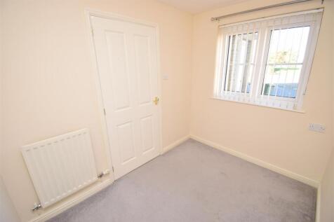BEDROOM TWO (2).JPG