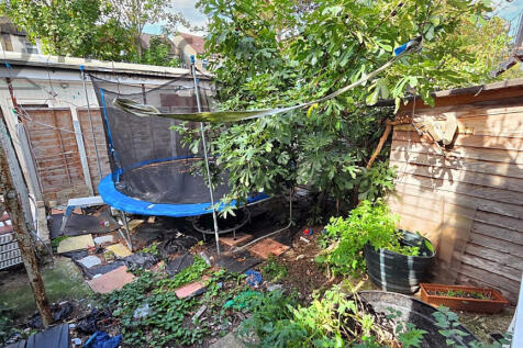 WhatsApp Image 2025-09-22 at 13.28.05 (3)