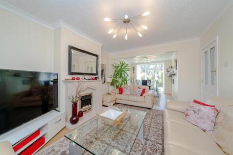 Through Lounge/Dining Room