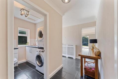 Hallway / WC &amp; Utility