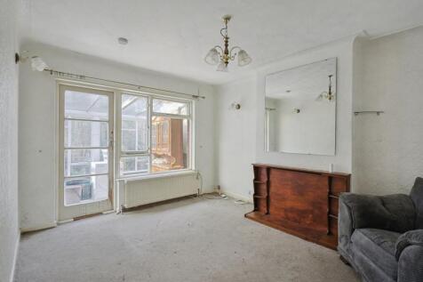 26 Hinton Crescent, Thornhill, Southampton, Hampshire, SO19 6GT