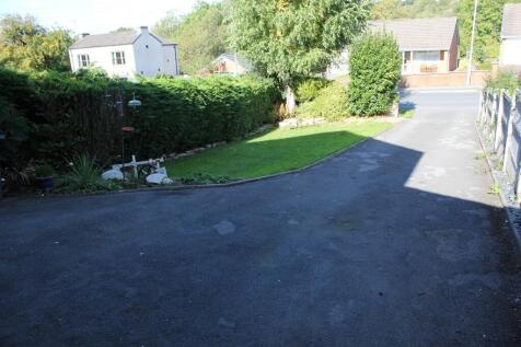 Outside Picture 3