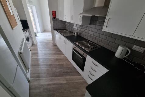 2 Dormer Place, Leamington Spa photo 3