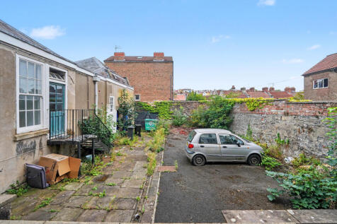 Flat 3, 85 Ashley Road, Montpelier, Bristol, BS6 5NR