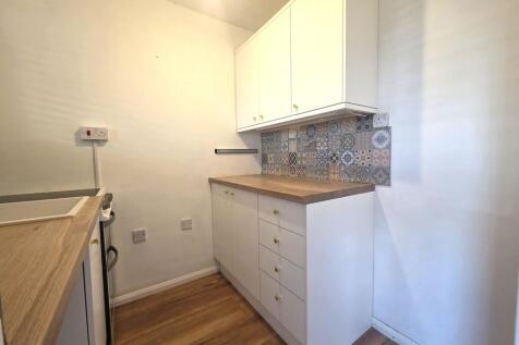 Swan Court, Ross-on-Wye photo 3