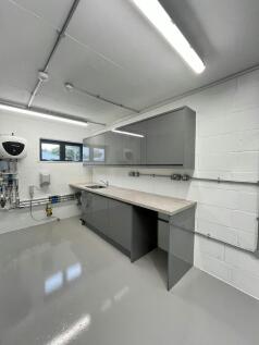 Units 17 &amp; 21 Ashford Industrial Estate - Kitche