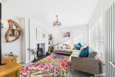 CAM03218G0-PR0553-STILL017