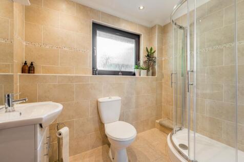 Upstairs Hall Shower room