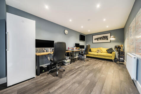 1345301-17-68b1d8...