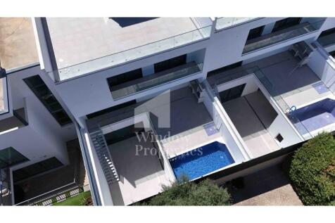 Contemporary 3+1 Bedroom Villa with Private Pool, Gambelas - Faro