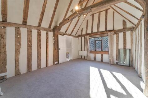 Living Room/Bedroom