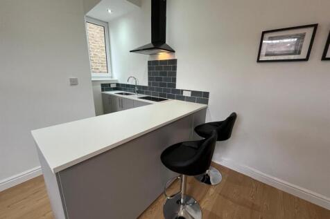 WhatsApp Image 2025-09-24 at 10.24.52_6b4a6454.jpg