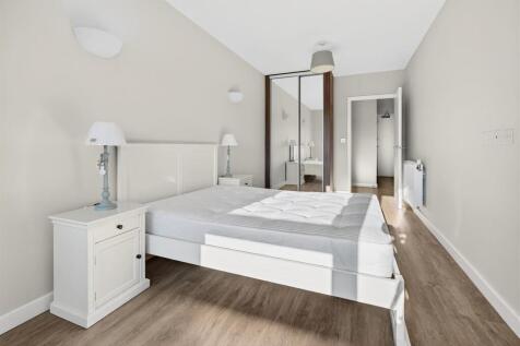 To Let 1 Bedroom Flat Vertex Wandle Road CR0 www.i