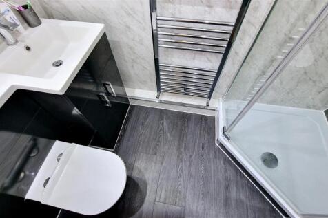 En Suite Shower Room