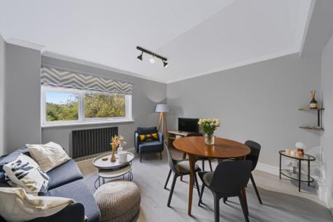 3-bed flat on Culver Court, 
Borrodaile Road, SW18, £2,750/mo