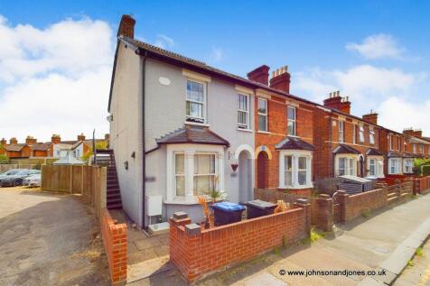 Chertsey, KT16 - property photo