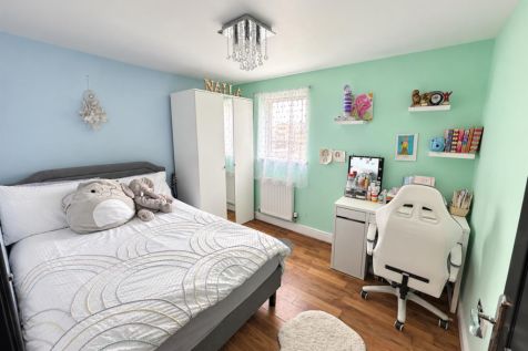 2nd Bedroom