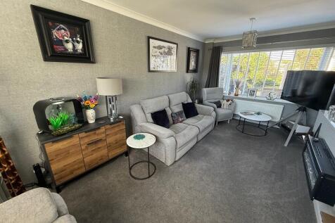 Lounge 1