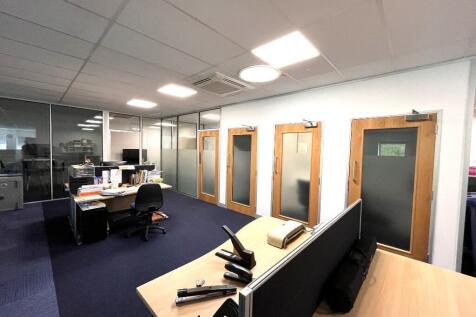 Office to rent Image 9