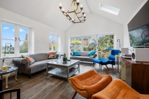 Living Room.jpg