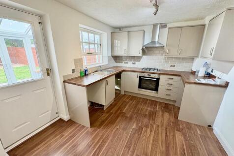 Glencoe Way, Orton Southgate, Peterborough photo 4