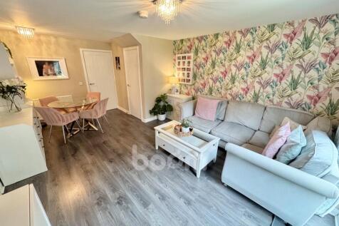 Cowan Avenue, Johnstone lounge pic