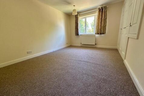 Knowlands, Highworth photo 5