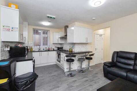Parrs Wood Road, Withington M20 photo 4