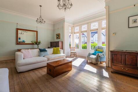 Palace Avenue 33-28.jpg