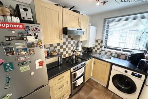Somercoates Close, Barnet photo 4
