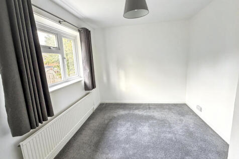 Comet Close, Lyneham, Wiltshire photo 4