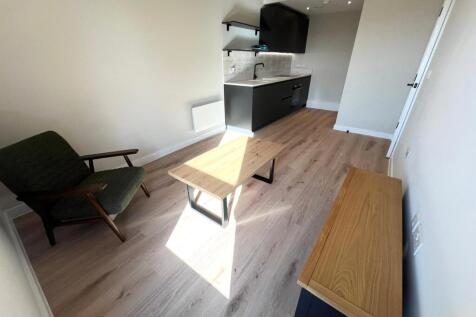 30 Laindon House, 1 Laindon Road, Daisy Bank Park, M14 photo 5