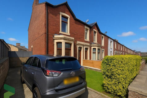 Blackburn, BB2 - property photo