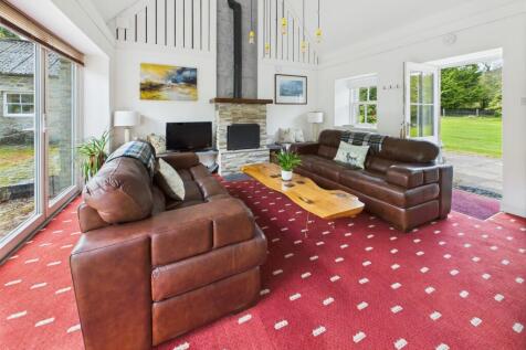 CAM03481G0-PR0098-STILL003