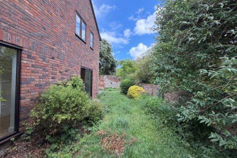 garden 2.jpg
