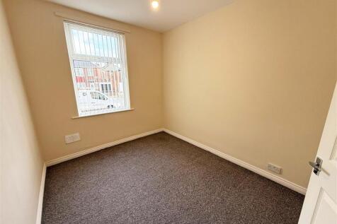 Billy Mill Avenue, North Shields, Tyne and Wear photo 5