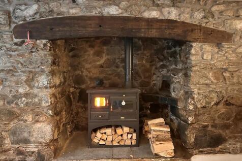 Inglenook with stove.jpg