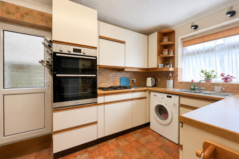 KITCHEN.png