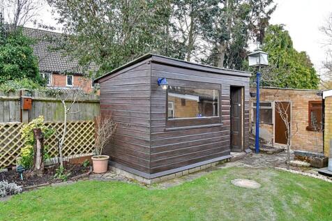 Shed.jpg