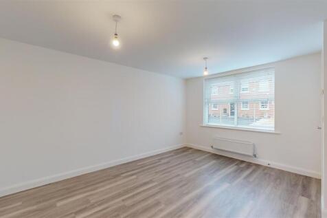 Morris Grove, Bicton Heath, Shrewsbury photo 4