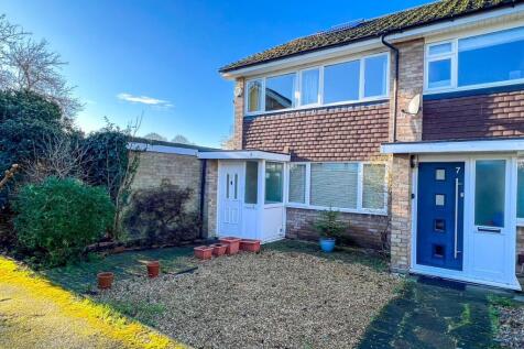 West Molesey, KT8 - property photo