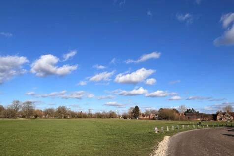 MARSH BALDON VILLAGE GREEN.jpg