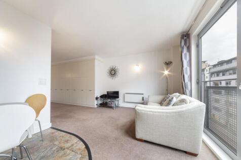 Lounge - Alternate V